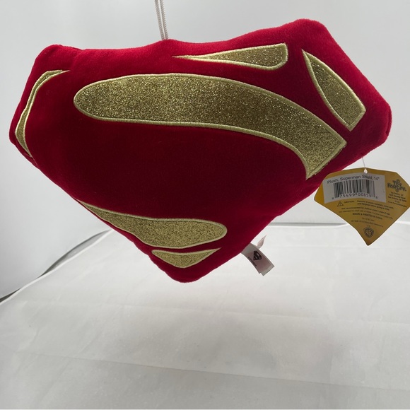 Superman Shield Plush Pillow - Picture 4 of 4
